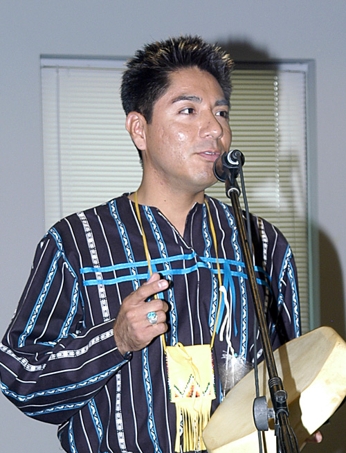 Kyle Ethelbah, Director of Adult Education, University of Nevada, Las Vegas<br />Speaking at the 1st Annual Indigenous Peoples Gathering, Las Vegas, Nevada, 2007, © Mickey Cox 2006