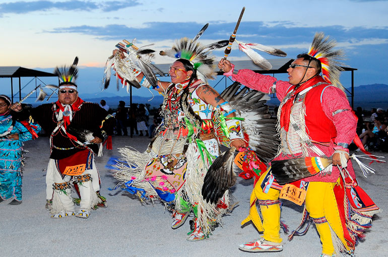 Team Dance Contest, Snow Mountain Pow Wow, Las Vegas, Nevada 2009  -  &copy 2009 Mickey Cox